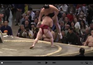 Outstanding win by sumo wrestler Enho using the ashi-tori move (2 - lifting and propelling the opponent Abi out of the ring)